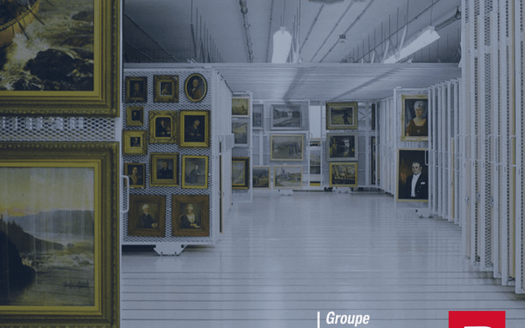 Museum display furniture 🏛️
